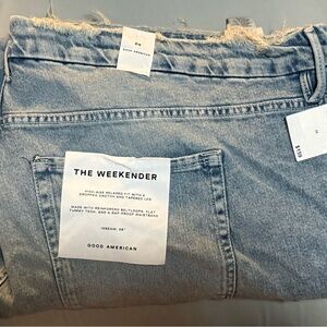 NWT Good American Light Blue Denim Jeans